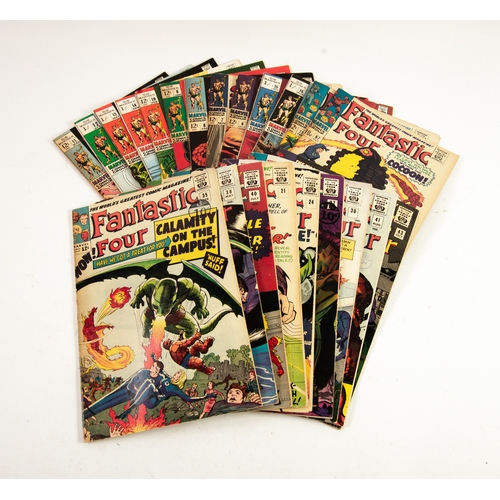 9 - A small selection of FANTASTIC FOUR comics, a mixture of UK and USA issues, including US imports wit... 