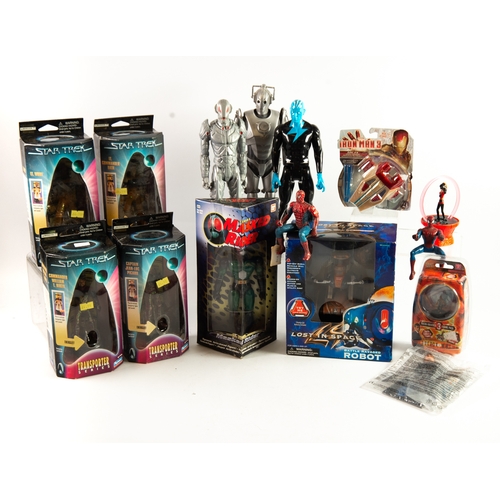 371 - MISCELLANEOUS SELECTION OF SUPERHEROES AND OTHER BOXED AND UNBOXED FIGURES, etc, unboxed items inclu... 