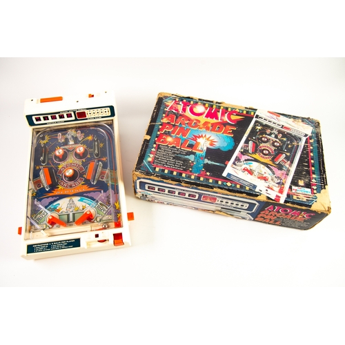 374 - BOXED TOMY VINTAGE 'ATOMIC-ARCADE PINBALL' MACHINE, battery powered, appears in good order (no tests... 