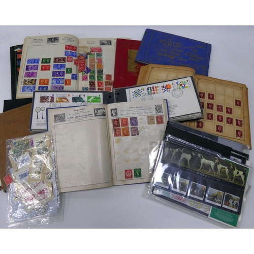 187 - STAMPS - SELECTION OF VINTAGE ALBUMS, (nothing of significance noted); a cover binder plus various G... 