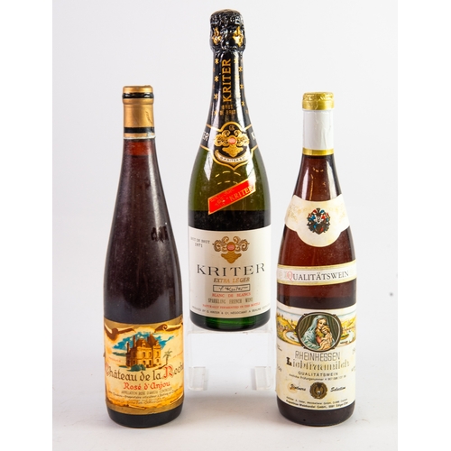 163 - BOTTLE OF KRITER EXTRA LEGER BRUT DE BRUT SPARKLING FRENCH WINE, 1971, together with a BOTTLE CHATEA... 