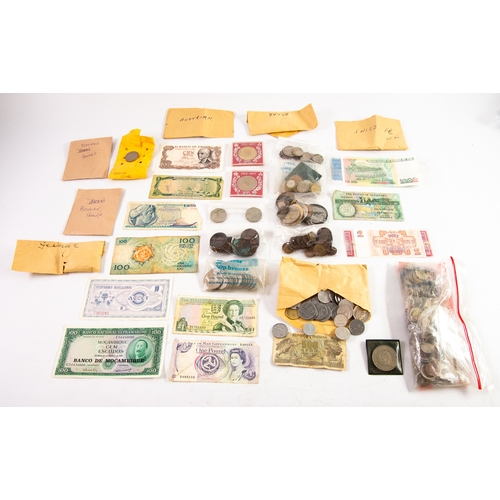 100 - SUBSTANTIAL QUANTITY OF BRITISH and FOREIGN COINAGE, ELEVEN CHANNEL ISLANDS and FOREIGN BANKNOTES, a... 