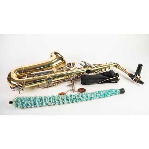 49 - YAMAHA POST-WAR GILT METAL YAS 23 ALTO SAXOPHONE, stamped No 015212 with a mouthpiece (one lower sec... 