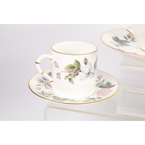 33 - NINETY EIGHT ROYAL WORCESTER ‘JUNE GARLAND’ PATTERN CHINA PART DINNER, TEA AND COFFEE SERVICE, compr... 