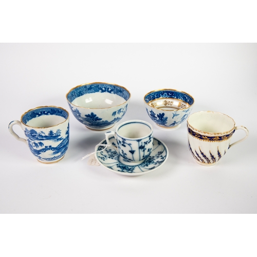 20 - THOMAS WOLFE, CHINA TEA BOWL with blue and white chinoiserie transfer printed decoration and richly ... 