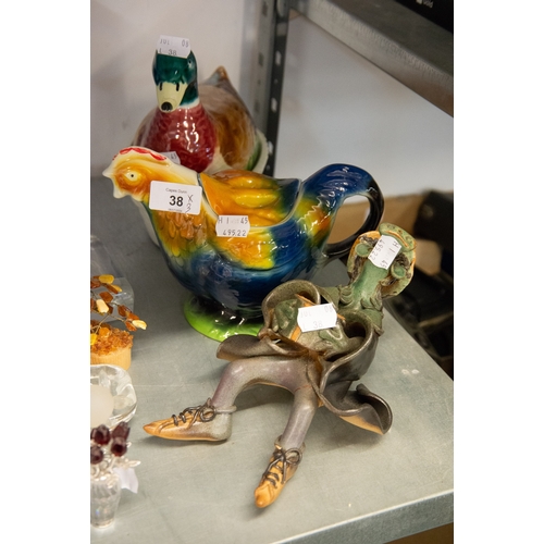 48 - A POTTERY ROOSTER NOVELTY TEAPOT; A HEN ON NEST EGG BOWL AND A LARGE POTTERY STYLISED CAT ORNAMENT, ... 