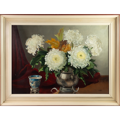 6 - R BARTON ? (TWENTIETH CENTURY)OIL ON CANVAS Still life - bowl of chrysanthemums Signed lower right 2... 