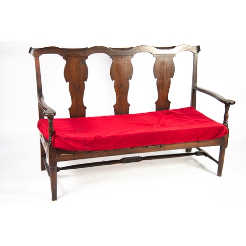 41 - 18TH CENTURY BENCH SETTLE: Late 18th century oak provincial bench settle in the Chippendale style, w... 