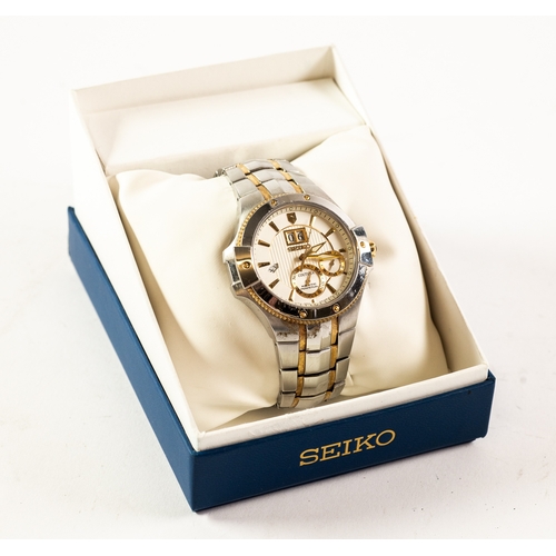 128 - GENT'S SEIKO CONTURA KINETIC PERPETUAL STAINLESS STEEL STRAP WATCH, the dial displaying day date, mo... 