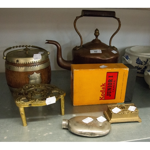 42 - COPPER KETTLE, BRASS TRIVET, HIP FLASK, NOUVEAU STAMP BOX, OAK AND METAL STRAP ICE BUCKET AND A KODA... 