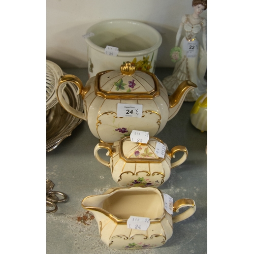 24 - SADLER 3 PIECE TEA SET AND A PORTMEIRION PLANTER (4)