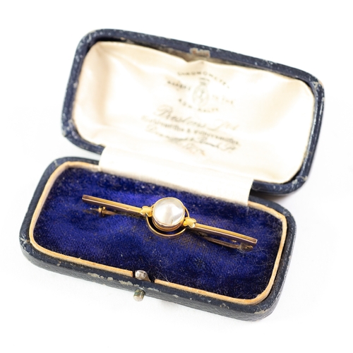 451 - 9ct GOLD BAR BROOCH collet set with a centre blister pearl with a 'halo' surround, 2