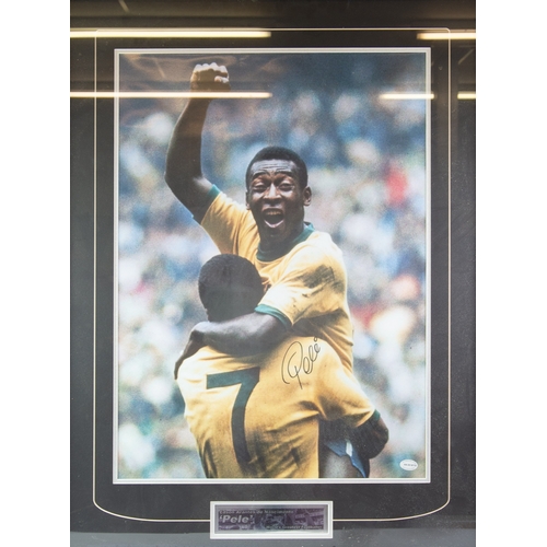 96 - PELE, SIGNED COLOUR PHOTOGRAPH With certificate issued by Heroes and Legends, Little Underbank, Stoc... 