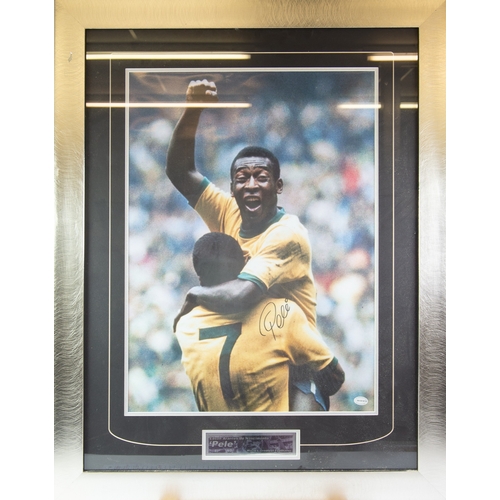 96 - PELE, SIGNED COLOUR PHOTOGRAPH With certificate issued by Heroes and Legends, Little Underbank, Stoc... 