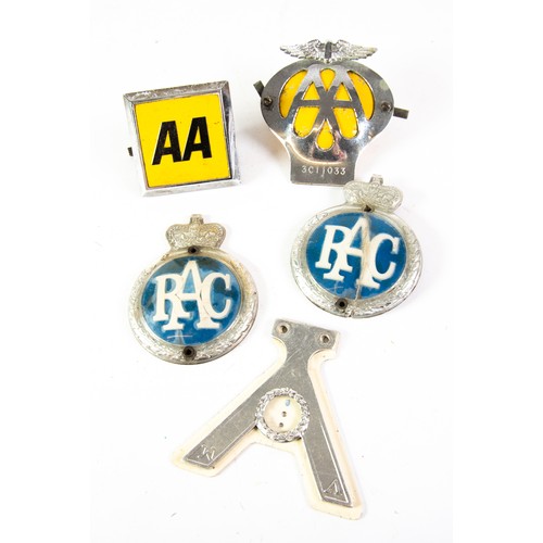 195 - FOUR RAC AND AA CAR BADGES, also a veteran motorist BADGE (5)