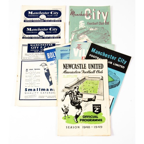 122 - 5 MANCHESTER CITY HOME PROGRAMMES, QPR 1950/51, Coventry 1950/51, Portsmouth 1948/49, Manchester Uni... 