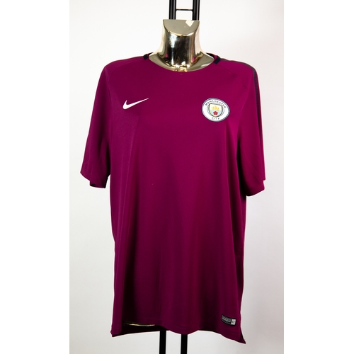 87 - MANCHESTER CITY MAGENTA FOOTBALL TOP, Puma