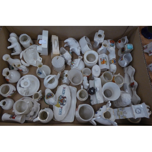 211 - QUANTITY OF CRESTED CHINA, APPROXIMATELY 50, TO INCLUDE CARLTON CHINA WATCHMAN'S LAMPS, ARCADIAN PIA... 