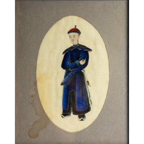 121 - UNATTRIBUTED (NINETEENTH CENTURY CHINESE SCHOOL) WATERCOLOUR ON RICE PAPERPortrait of a well dressed... 