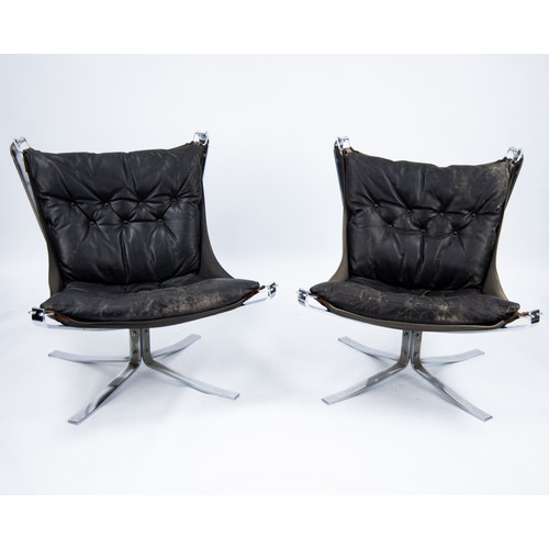 216 - SIGURD RESSELL FOR VATNE MOBLER, PAIR OF BLACK LEATHER AND CHROME FALCON CHAIRS, with buttoned uphol... 