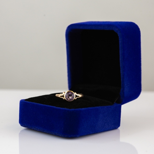 66 - EDWARDIAN 15ct GOLD RING collet set with a spinel, Birmingham 1909, 2gms, ring size 'J'