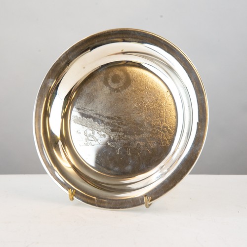 279 - AFTER JAMES WYETH, LIMITED EDITION ETCHED STERLING SILVER PLATE, ‘WINTER FOX’, 8” (20.3cm) diameter,... 