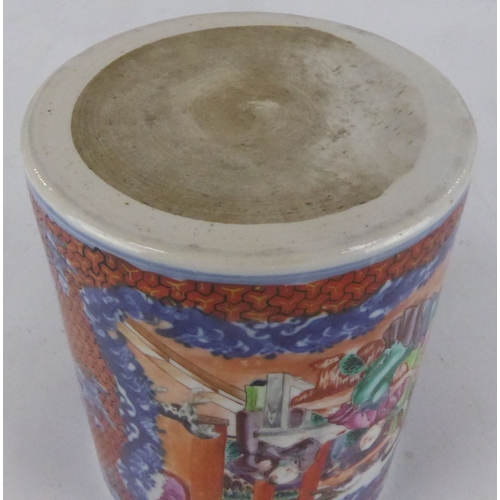 100 - CHINESE QING DYNASTY PORCELAIN CYLINDRICAL MUG, with scaly dragon handle, decorated in underglaze bl... 