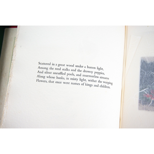 336 - LETTERPRESS/FINE PRESS. SUSAN ALLIX - A Flora Words about Flowers from sixteen Authors, with prints ... 