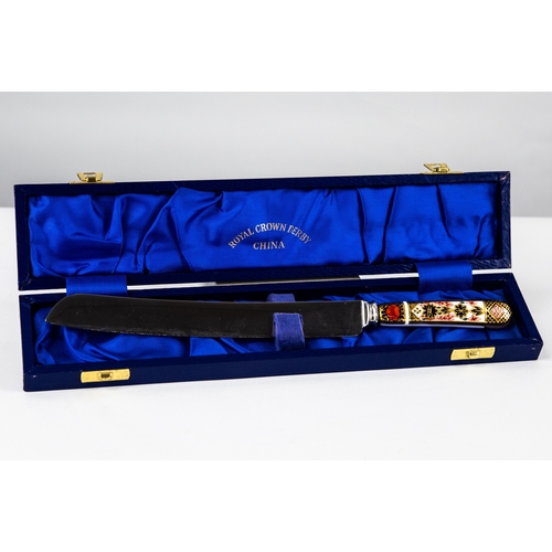 69 - THREE ROYAL CROWN DERBY JAPAN PATTERN CHINA TEA CUPS AND SAUCERS, pattern nos: 2451 and 1128 (x2), t... 