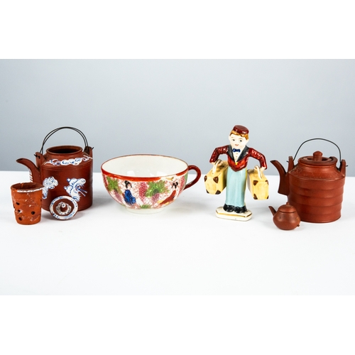 72 - FIVE PIECES OF TWENTIETH CENTURY ORIENTAL CERAMICS, comprising: ‘MADE IN OCCUPIED JAPAN’ NOVELTY CRU... 