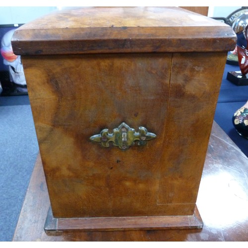 8 - LLOYD, PAYNE & AMIEL, MANCHESTER, GOOD QUALITY VICTORIAN FIGURED WALNUT PORTABLE STATIONERY/ WRI... 