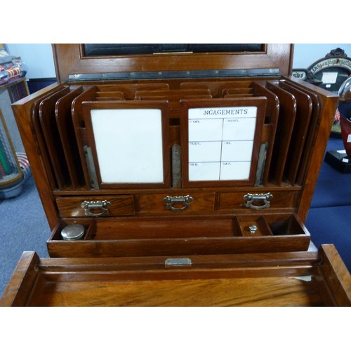 8 - LLOYD, PAYNE & AMIEL, MANCHESTER, GOOD QUALITY VICTORIAN FIGURED WALNUT PORTABLE STATIONERY/ WRI... 