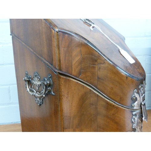 6 - GOOD PAIR OF GEORGE III SILVER MOUNTED MAHOGANY KNIFE CASES retaining the original green baise lined... 