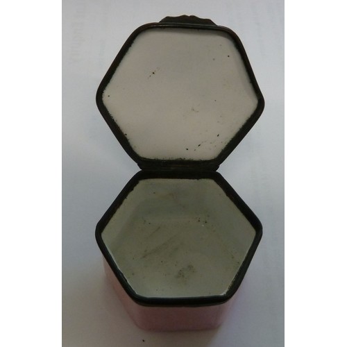 16 - 18TH CENTURY HEXAGONAL ENAMEL PILL BOX inscribed with a black on white sentiment 