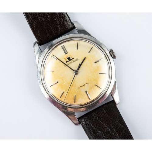 29 - JAEGER-LECOULTRE GENT'S STAINLESS STEEL WRIST WATCH with automatic movement, circular champagne dial... 