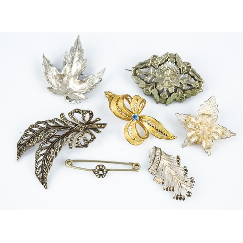 151 - GERMAN SILVER COLOURED METAL (800 MARK) AND MARCASITE DOUBLE LEAF SPRAY BROOCH; TWO FILIGREE BROOCHE... 