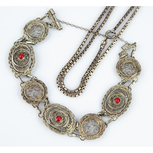 138 - SILVER BOX LINK CHAIN NECKLACE with ring clasp, 18