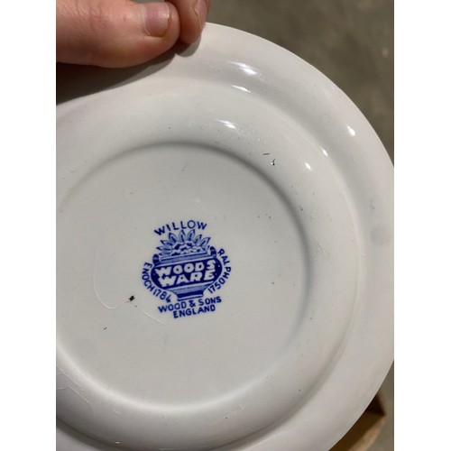 159 - Various Bric-a-Brac featuring Royal Tudor ware plate ect