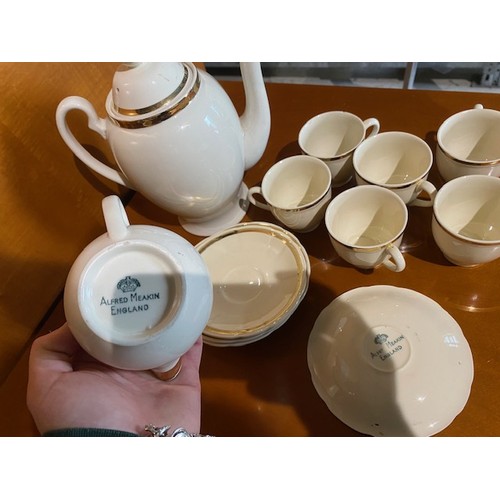 162 - Vintage 1940’s Alfred Meakin Coffee Set