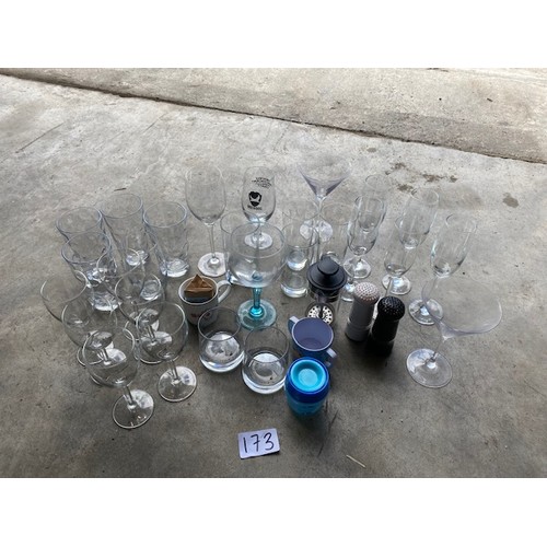 173 - Miscellaneous Glasses & Bits