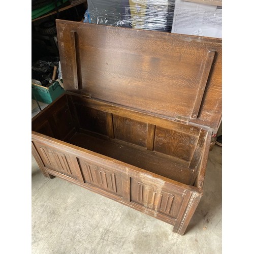 224 - Oak Coffer