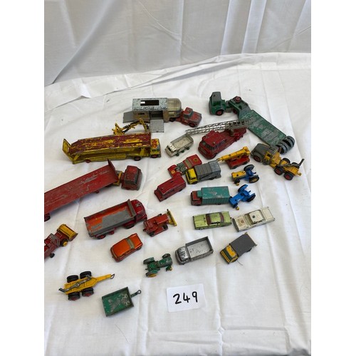 249 - Large collection of Matchbox toys