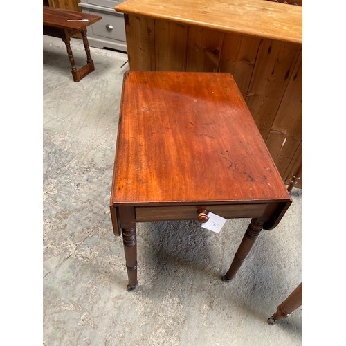 74 - Drop leaf table