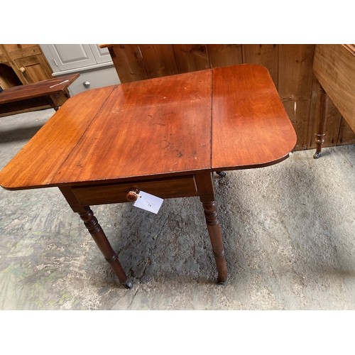 74 - Drop leaf table