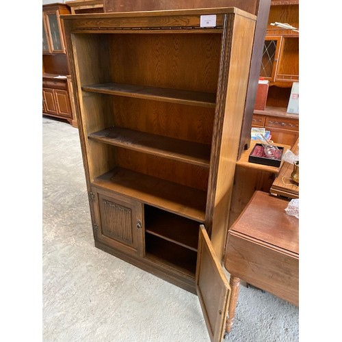 86 - Bookcase