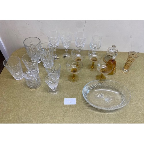 116 - Collection of various glass items including: 
A Vintage set of Amber Yellow Twisted Glasses
Various ... 