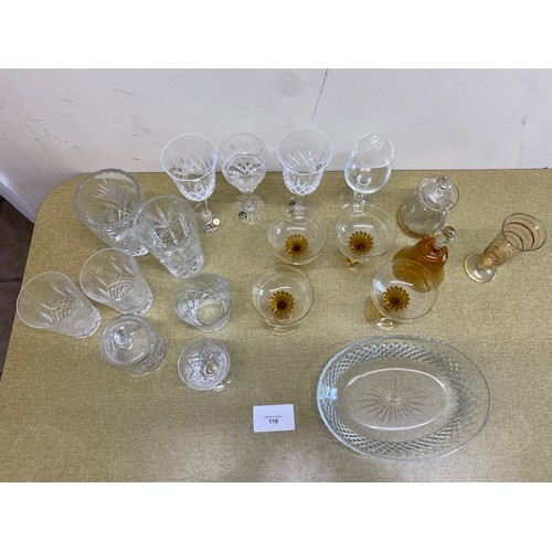 116 - Collection of various glass items including: 
A Vintage set of Amber Yellow Twisted Glasses
Various ... 