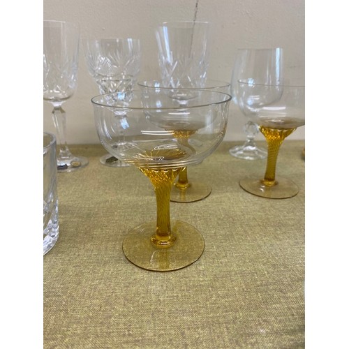 116 - Collection of various glass items including: 
A Vintage set of Amber Yellow Twisted Glasses
Various ... 