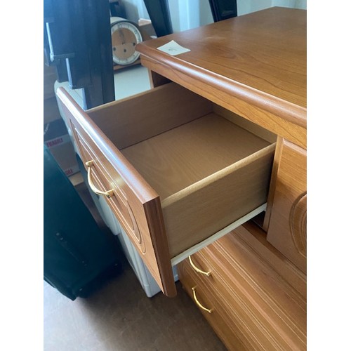 47 - Chest of Drawers - Section S8