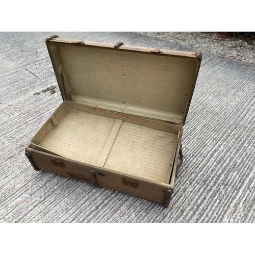 77 - Vintage Trunk - Section S2